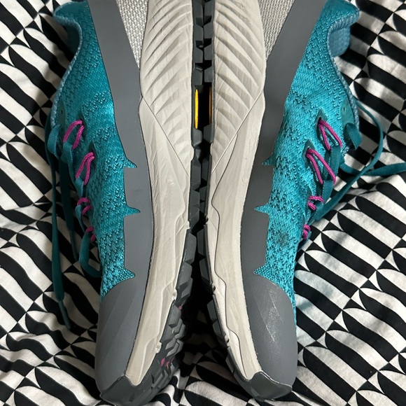 BNWOT Merrell Blue and Gray Athletic Shoes Lightweight Mesh Design - Picture 3 of 5